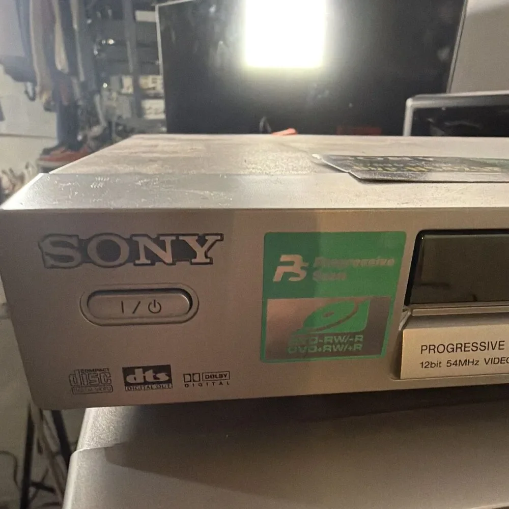 Sony DVP-NS425P DVD Player w/ Progressive Scan, CD/DVD, 480p, Silver, R1